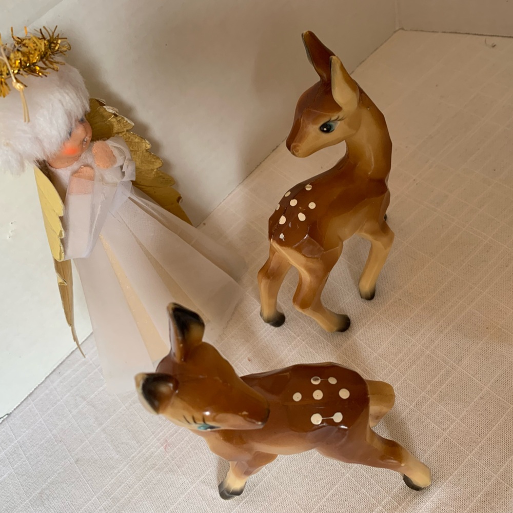 VINTAGE CHRISTMAS DECOR| 2 HTF plastic Deer and an Angel - Picture 5 of 12